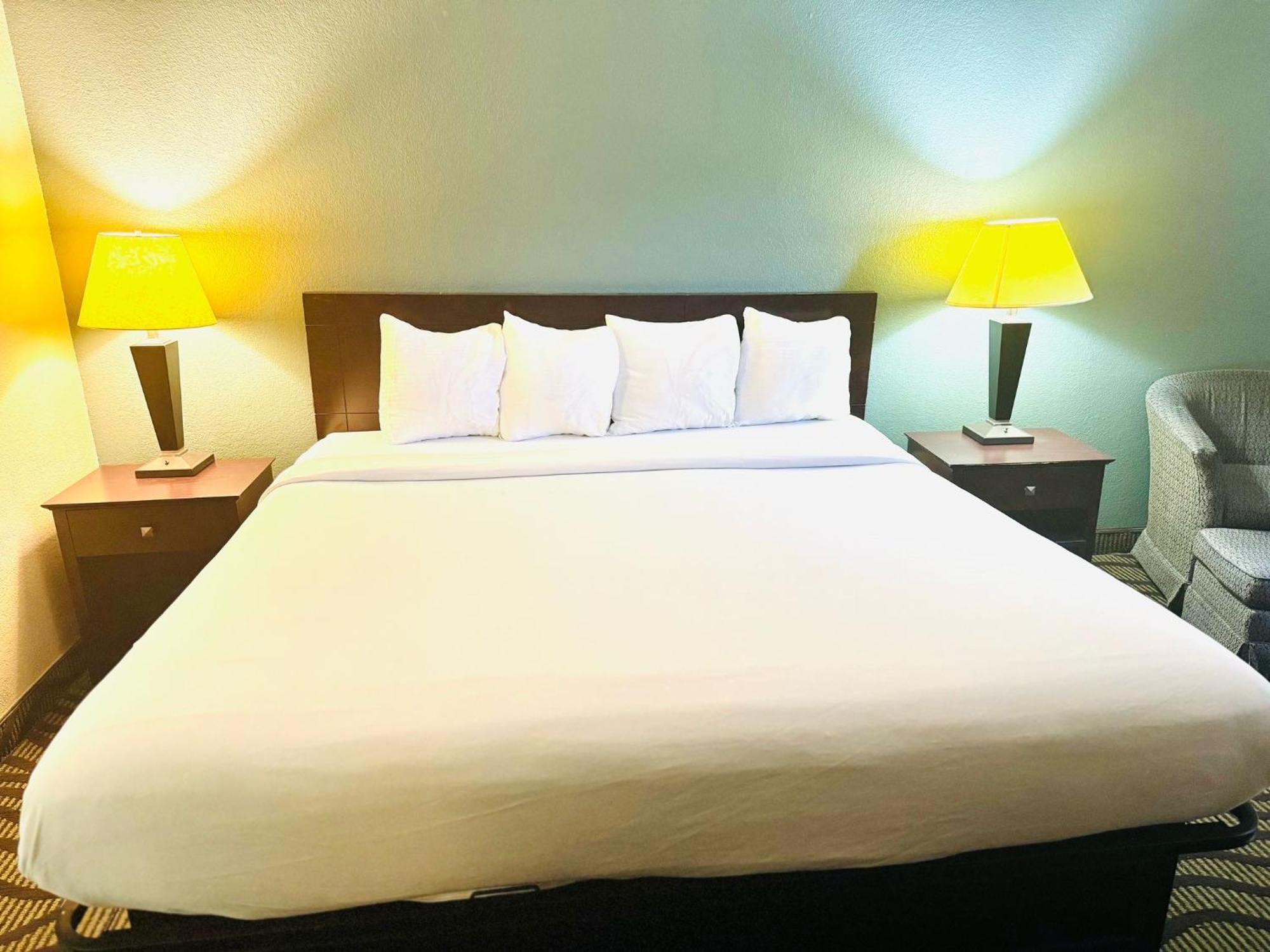 Baymont Inn & Suites By Wyndham Lincoln Ne Zewnętrze zdjęcie