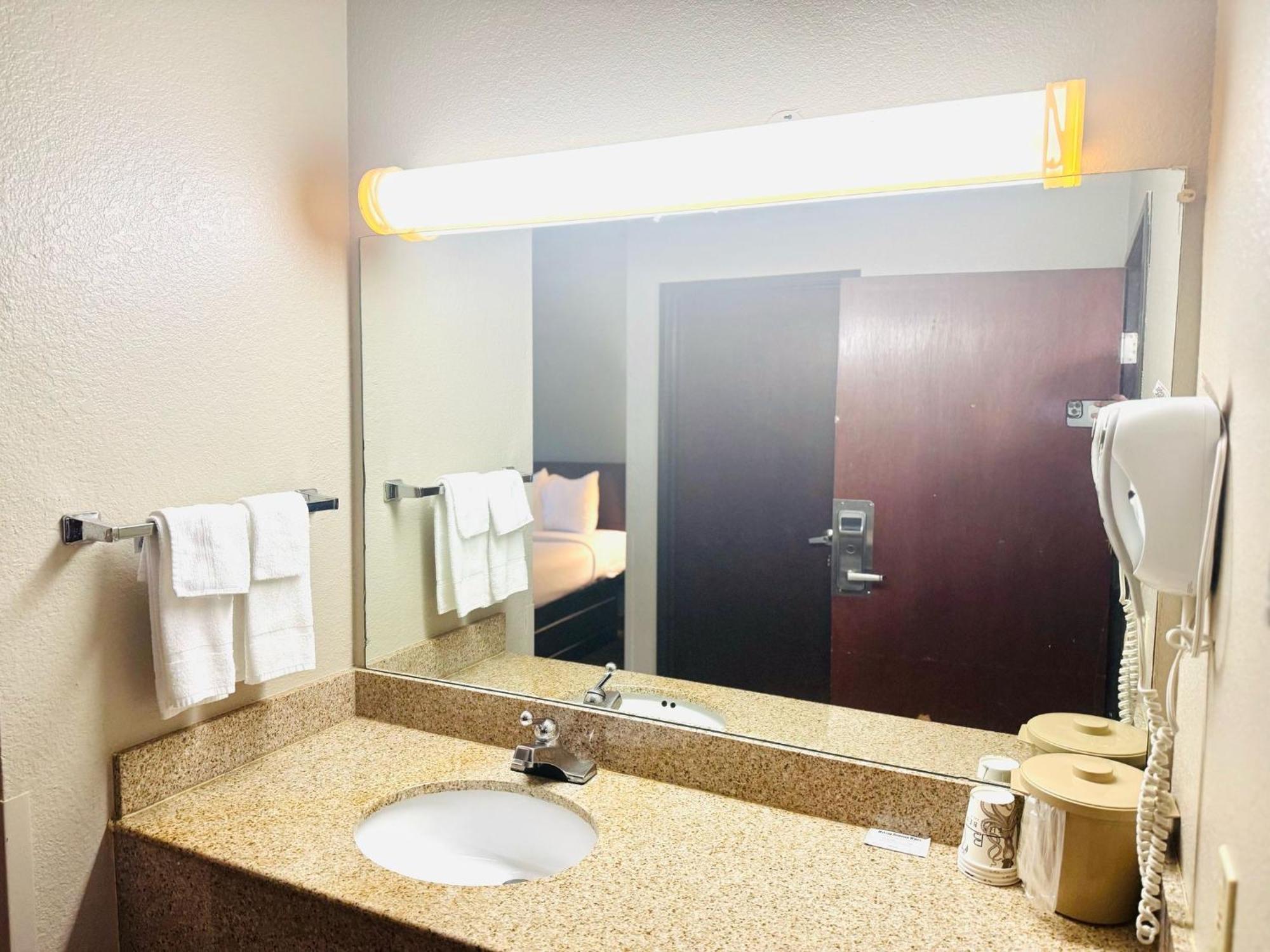 Baymont Inn & Suites By Wyndham Lincoln Ne Zewnętrze zdjęcie